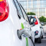 充电桩行业高速发展 一季度新增49.2万台